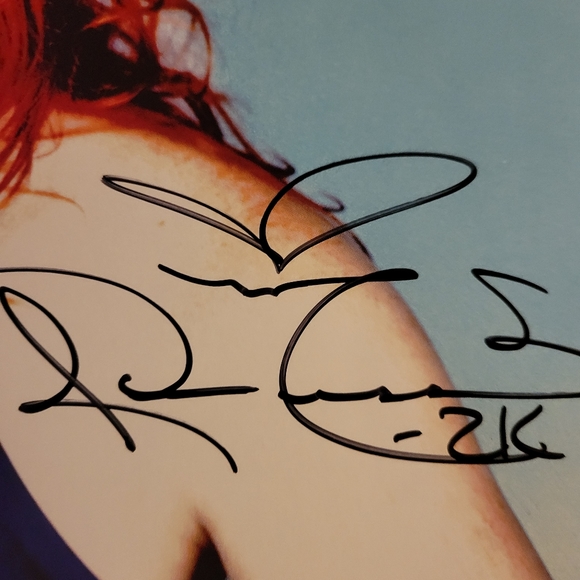 Jodee Messina autographed photos - Picture 2 of 4